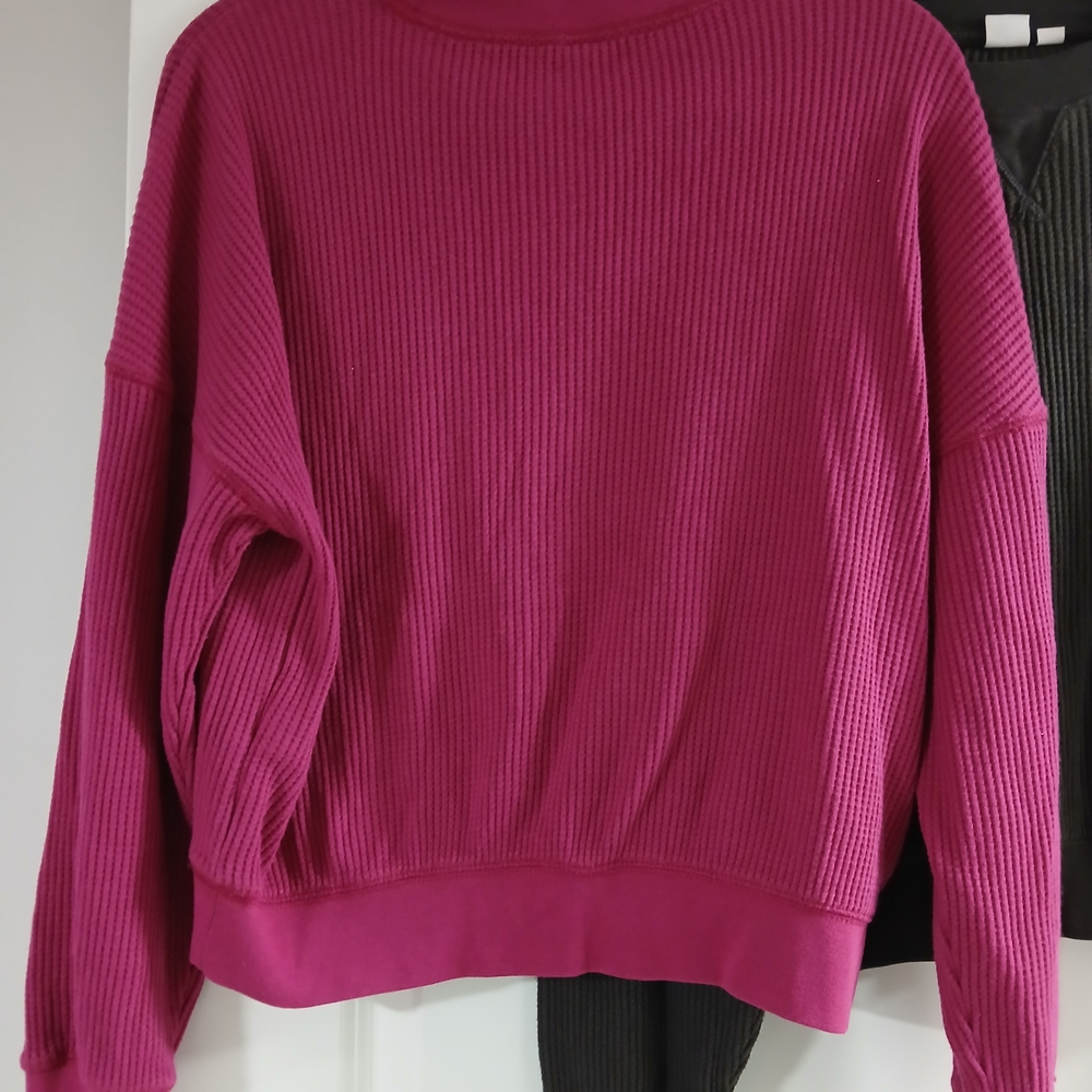 Women's Long Sleeve Ribbed Tops - Pink and Black - Picture 4 of 9